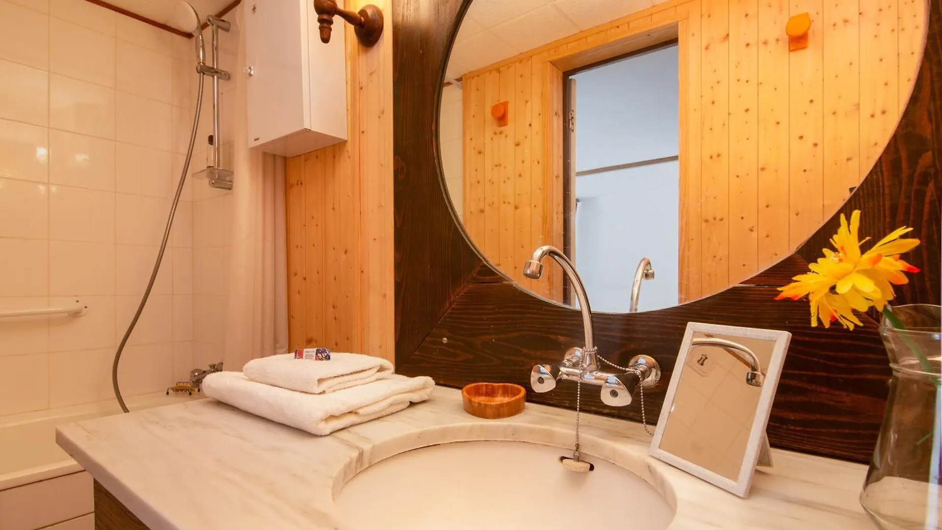Residence Grand Roc - Bruyeres 104 - Happy Rentals Chamonix Apartment