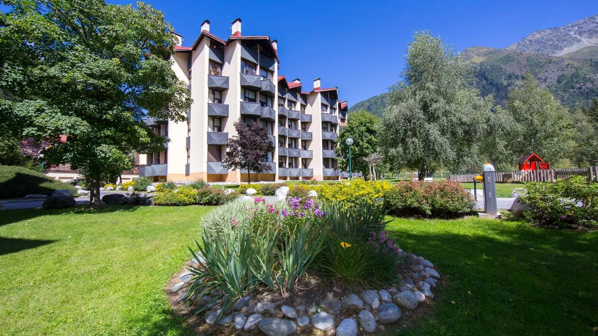 Residence Grand Roc - Bruyeres 104 - Happy Rentals Chamonix